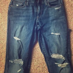 Distressed Joe’s jeans 27 skinny ankle